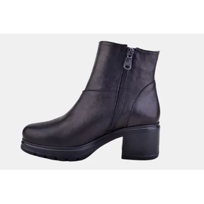 MABEL 018 Pull Negro
